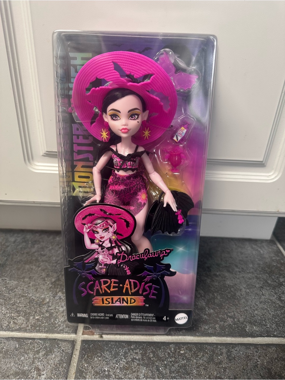 Monster High G3 Scare-adise Island Draculaura doll